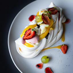 Dessert: New Zealand – Mixed Stone Fruit Pavlova recipe